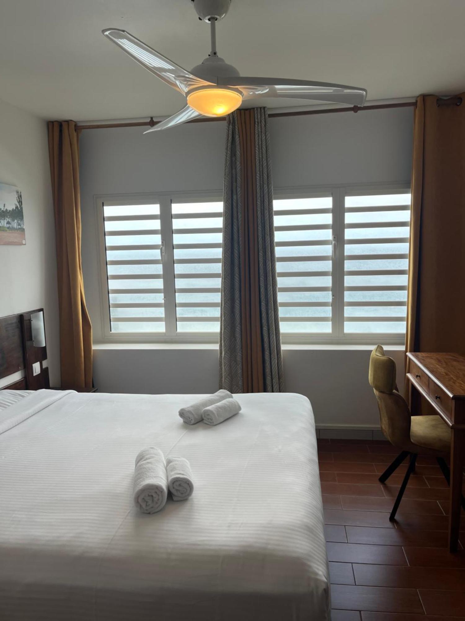 Hotel Les Embruns Du Baril Saint Philippe Bagian luar foto